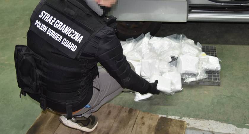 Kokaina warta 12 milionów w baku paliwa [VIDEO i FOTO]