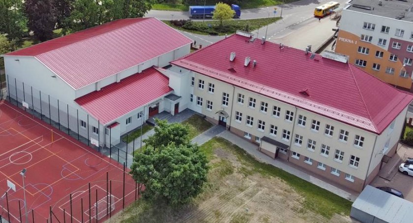 Kto pokieruje szkołami w Łomży? Prezydent ogłosił trzy konkursy!