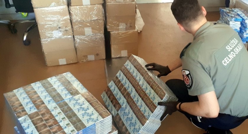 Pociąg z Białorusi skontrolowany. Wiózł nielegalny towar warty ponad 160 tys. zł