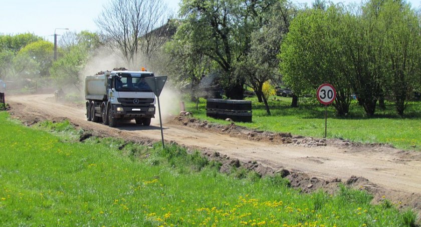 Remonty dróg gminnych. Jedni kończą, inni zaczynają [FOTO]