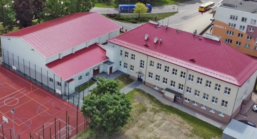 Rok szkolny 2022/2023. Ratusz: szkoły są przygotowane na przyjęcie kolejnych dzieci z Ukrainy
