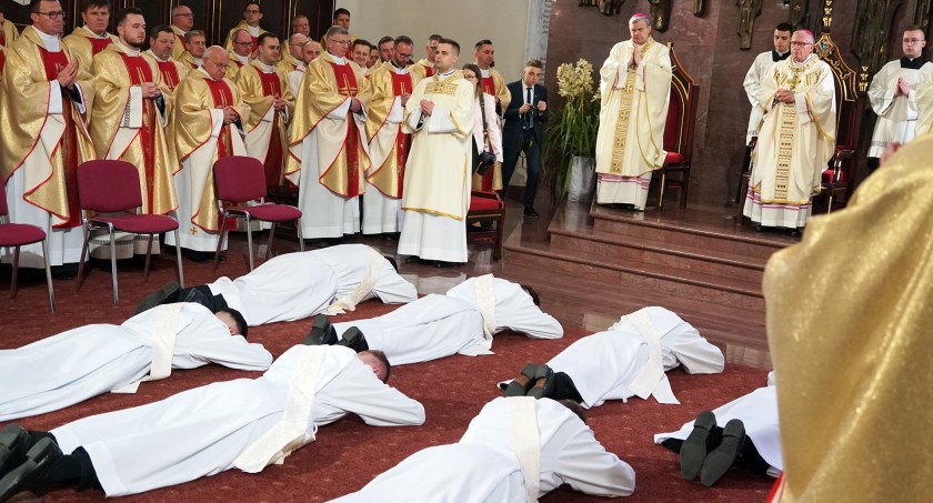 Diecezja łomżyńska ma 7 nowych księży [FOTO]