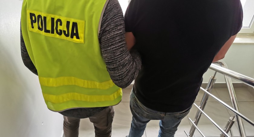 Para złodziejaszków na domówce
