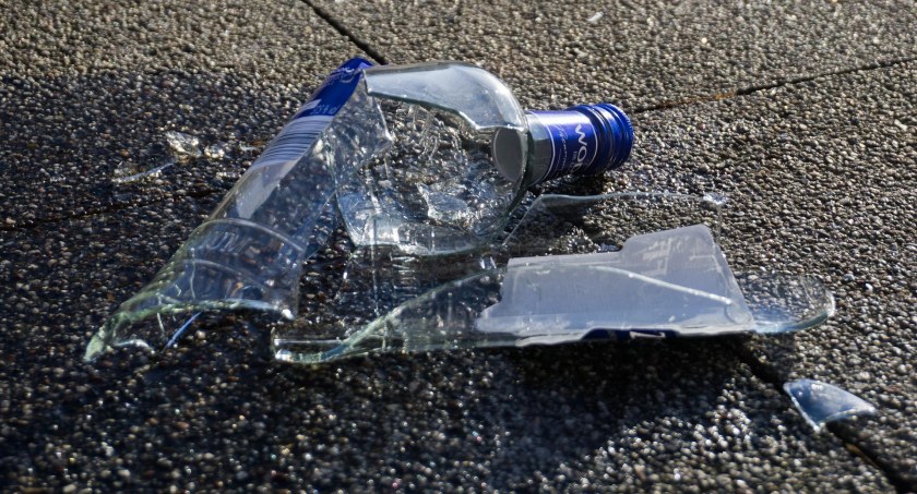 Łomża. Pijani nieletni przyłapani przez policję! Musieli trafić pod opiekę swoich matek
