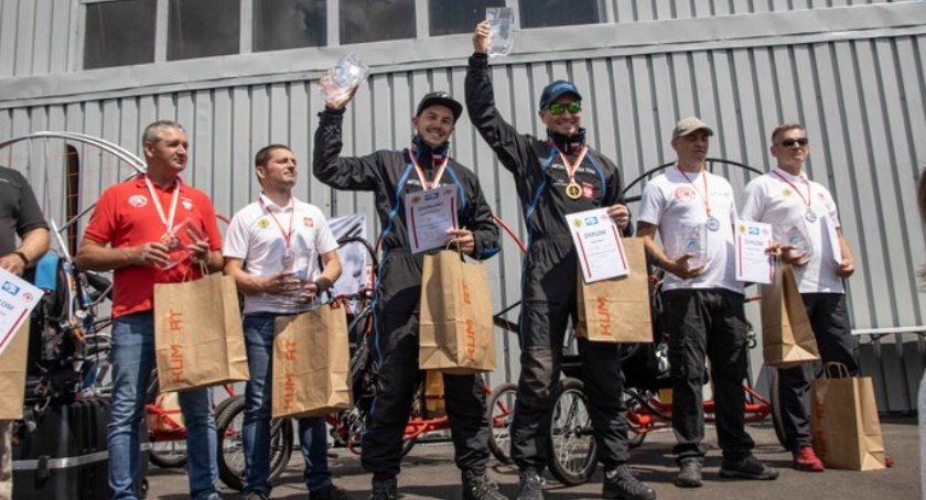 Złote medale dla motoparalotniarzy z Łomży