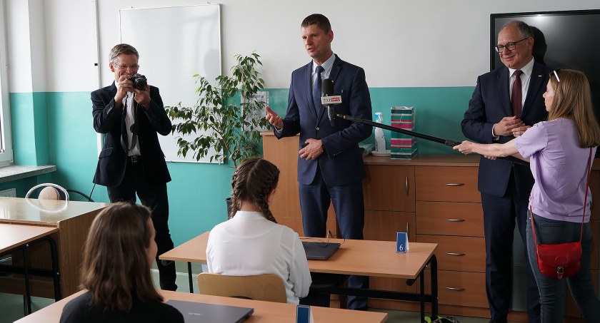 Uczniowie z Wizny sprawdzali swoje kompetencje cyfrowe [VIDEO i FOTO]