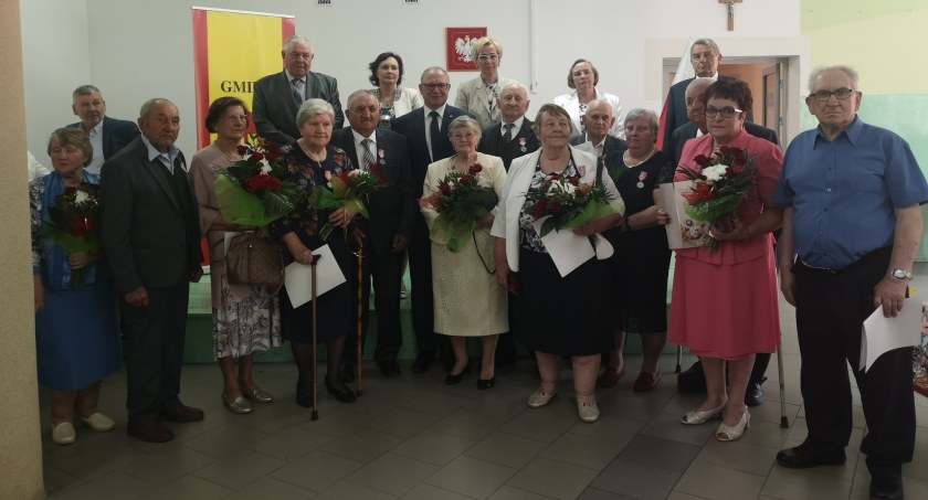 Gmina Wizna. Pary odebrały Medale za Długoletnie Pożycie Małżeńskie [FOTO]
