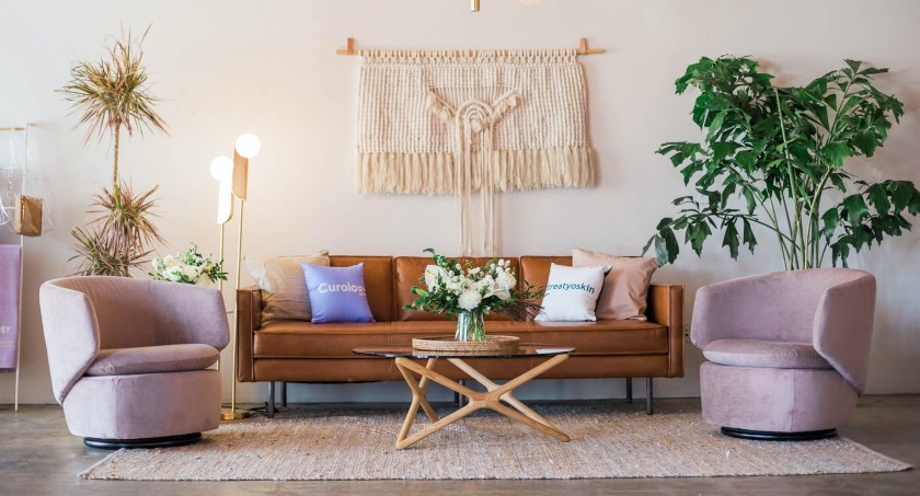Salon w stylu boho - jak go urządzić?