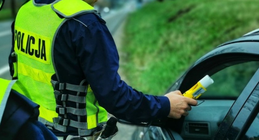 Pijany z podwójnym zakazem! Kierowca wpadł w Jeziorku