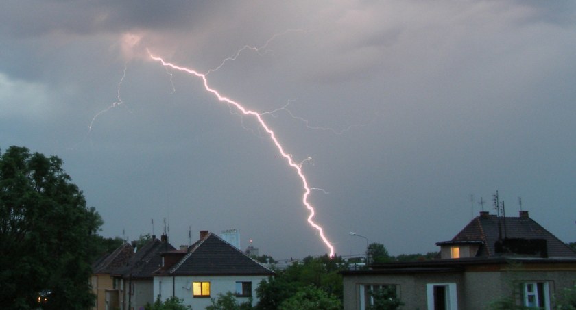 Dziś możliwe burze z gradem