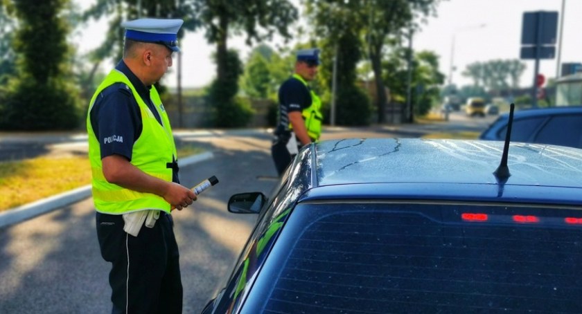(Nie)trzeźwy poranek w Piątnicy. Tylu kierowców wpadło podczas kontroli