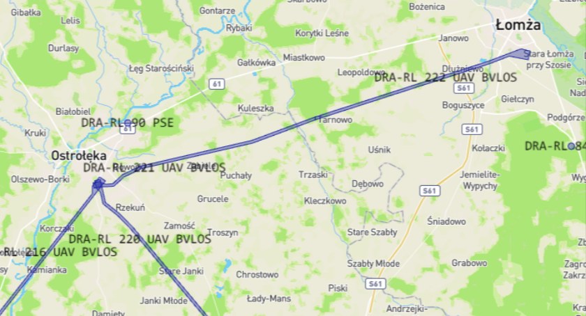 Na trasie Ostrołęka - Łomża ruszyły regularne loty transportowe