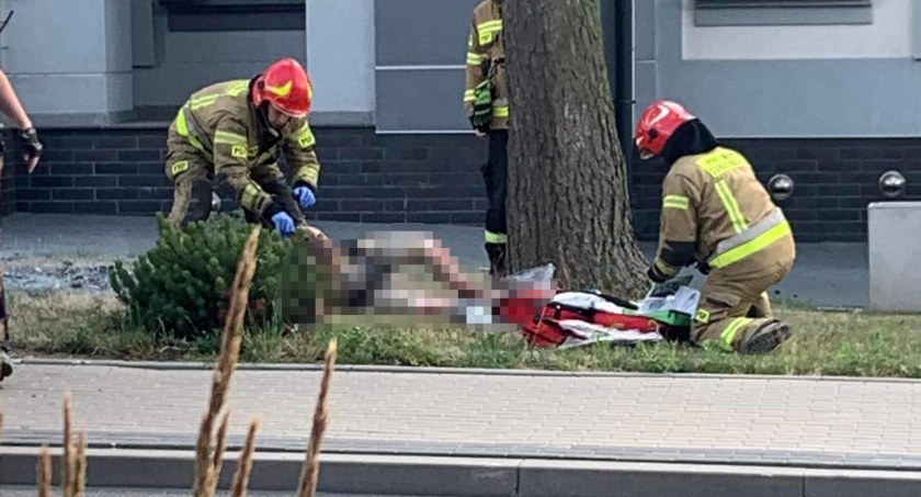 Nie żyje mężczyzna, który podpalił się przed komendą policji