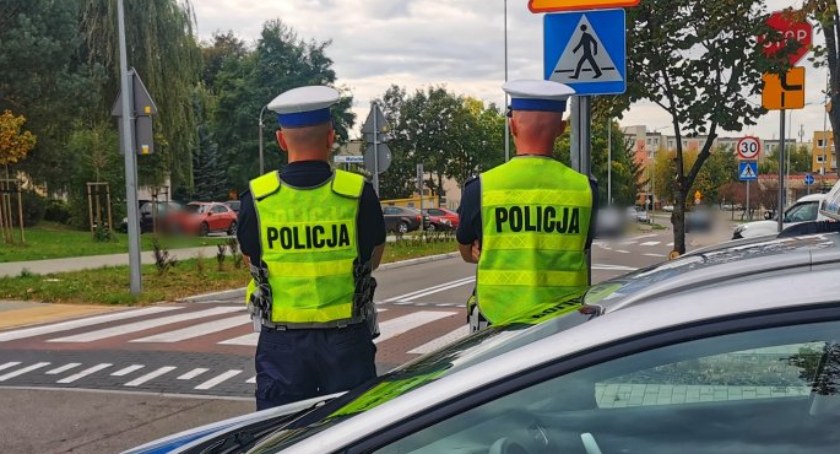 Więcej policjantów w rejonie przejść dla pieszych
