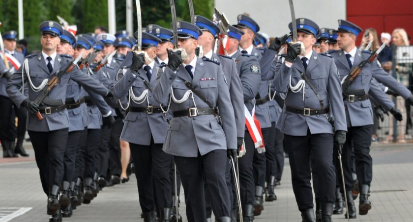 Podlascy policjanci świętowali w Zambrowie [FOTO]