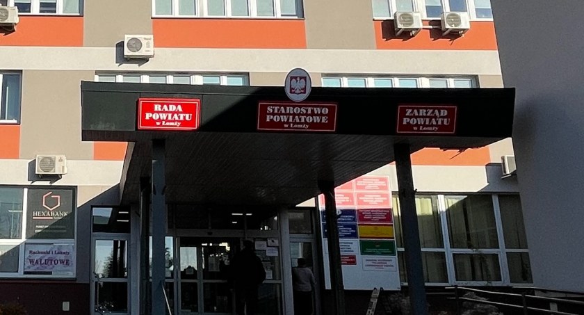Nie ma nowego sekretarza powiatu