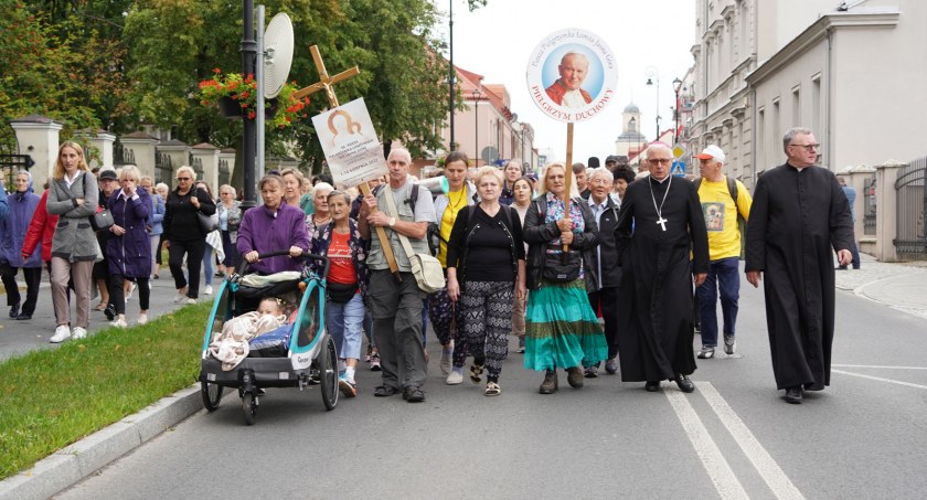 Po raz 38. z Łomży na Jasną Górę [FOTO, VIDEO]