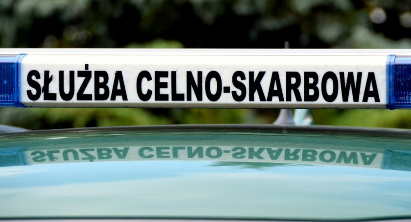 Podrobione podpisy i pieczęcie u kierowcy ciężarówki