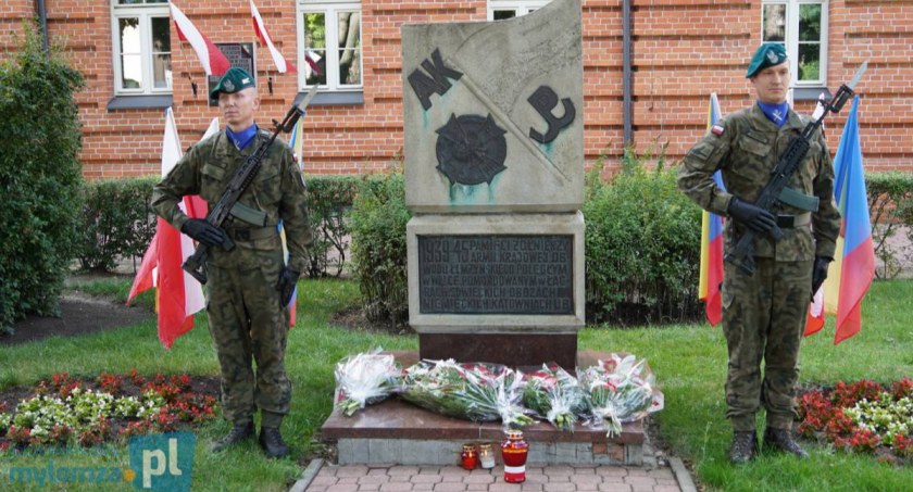 Łomżyńskie obchody 78. rocznicy wybuchu Powstania Warszawskiego [FOTO]
