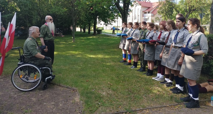 Łomżyńscy harcerze pamiętają o powstańcach warszawskich [FOTO]