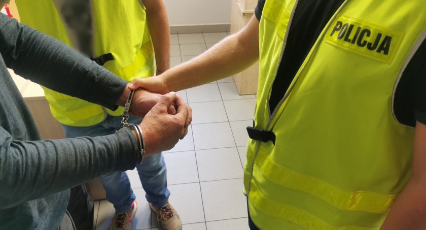Pijany pirat drogowy ukrywał się w polu kukurydzy [VIDEO]