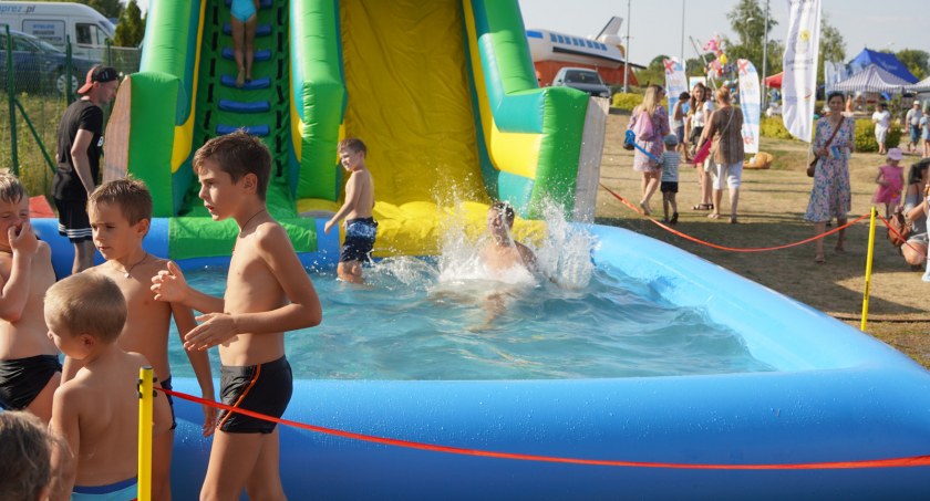 Zakończenie wakacji. Na terenie łomżyńskich bulwarów odbył się festyn [VIDEO i FOTO]
