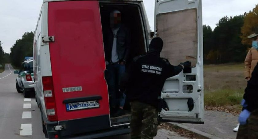 Uzbek i Ukrainka odpowiedzą za przewożenie Afgańczyków