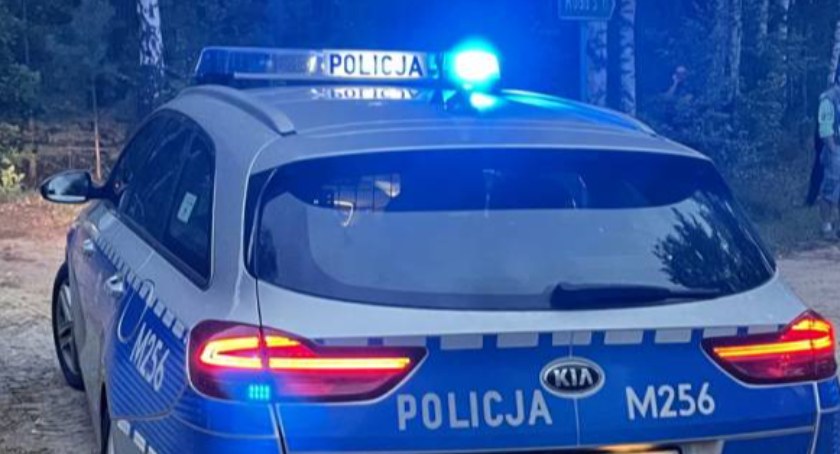 Jedna osoba w szpitalu po zderzeniu dwóch aut w gminie Wizna