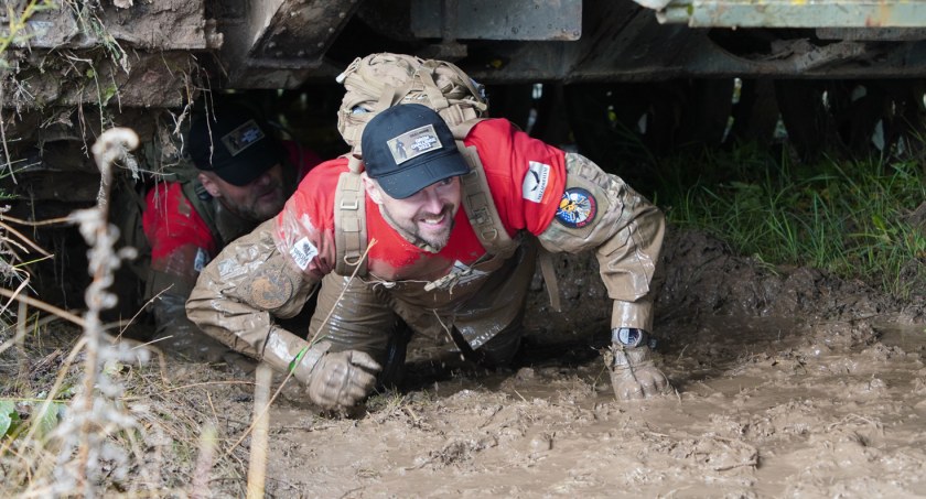GROM CHALLENGE 2022. W Czerwonym Borze trwa ekstremalny bieg [VIDEO i FOTO]