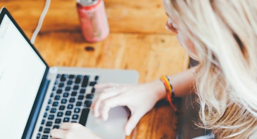 Mieszkańcy Łomży ofiarami oszustów internetowych
