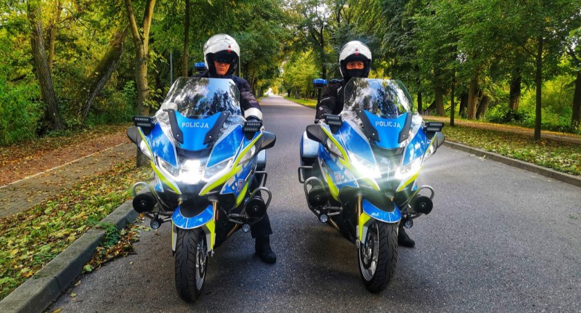 Nowe motocykle dla łomżyńskich policjantów [FOTO, VIDEO]