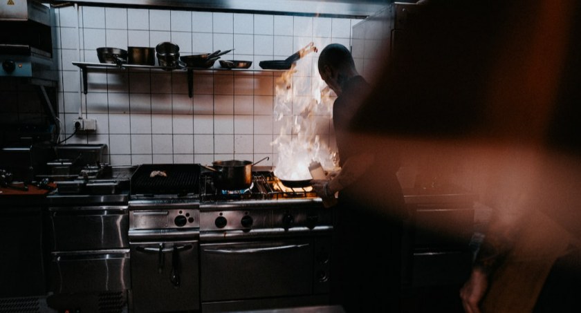 Jaki sprzęt powinien znaleźć się w każdej restauracji?