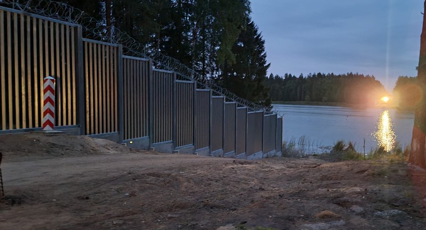 38 nielegalnych migrantów próbowało przekroczyć granicę