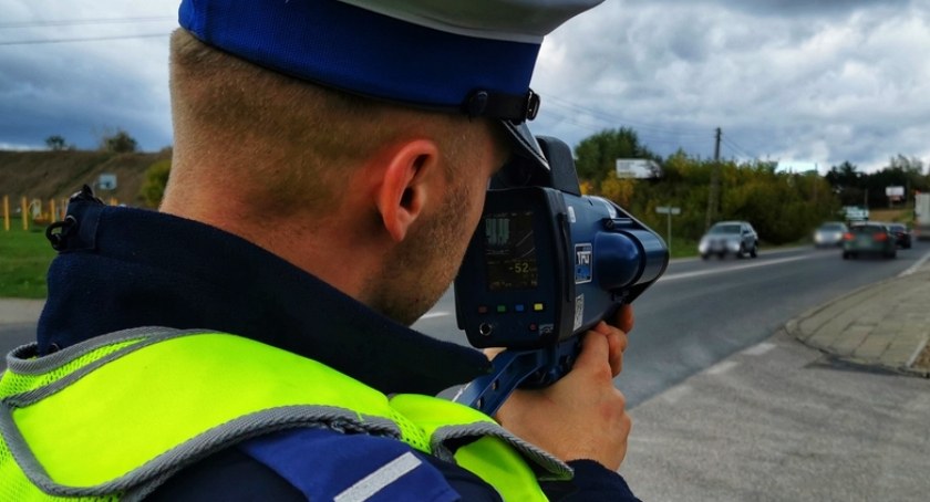 20-latek stracił prawo jazdy w Piątnicy