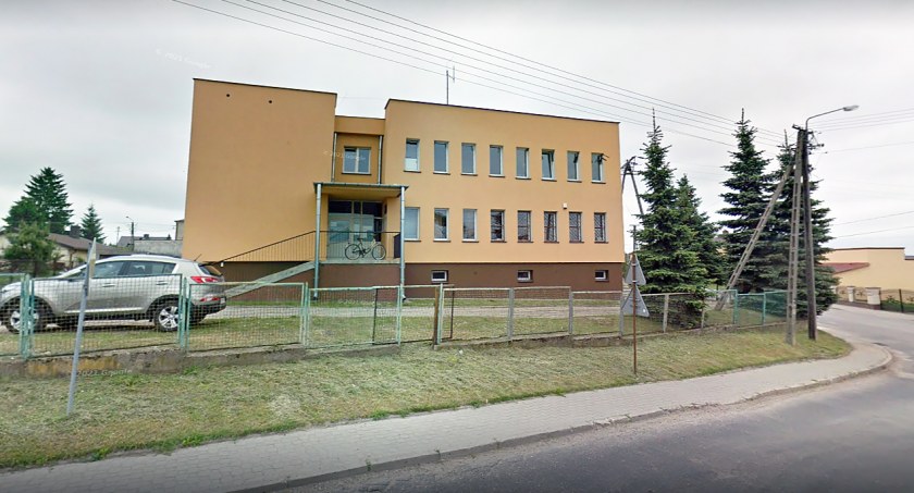 Jeden lekarz przyjmuje pacjentów z trzech ośrodków