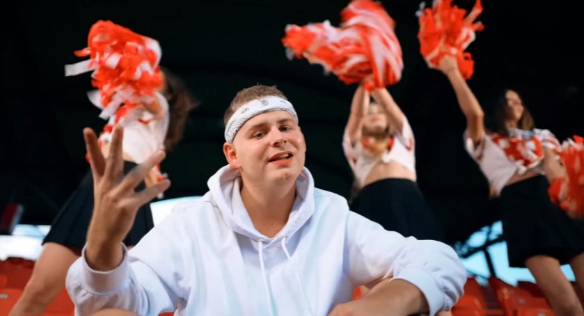 PREMIERA: BAJOREK – Nie oddam Cię nikomu [VIDEO]