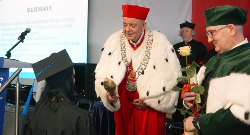 Pierwsza inauguracja roku w Międzynarodowej Akademii Nauk Stosowanych w Łomży [VIDEO i FOTO]