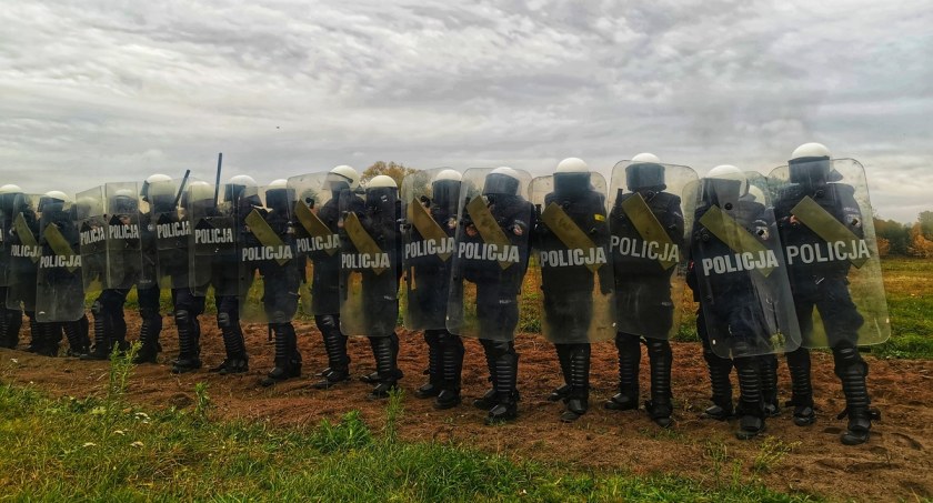 Policyjne ćwiczenia na poligonie w Morgownikach [FOTO]
