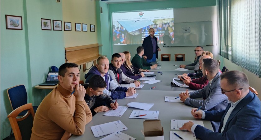 Umiejętności miękkie warto je doskonalić — zapraszamy na konferencję do Międzynarodowej Akademii Nauk Stosowanych w Łomży