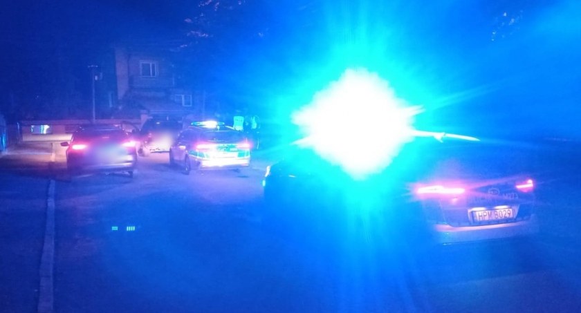 Pościg ulicami Łomży! Pijany 28-letni kierowca dacii uciekał przed policją