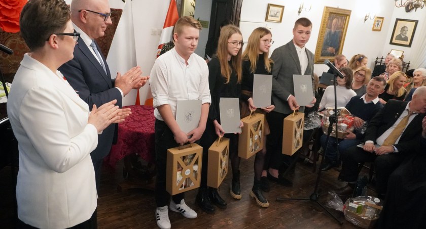Medal, nagrody i stypendia. 11 listopada w Drozdowie [VIDEO i FOTO]
