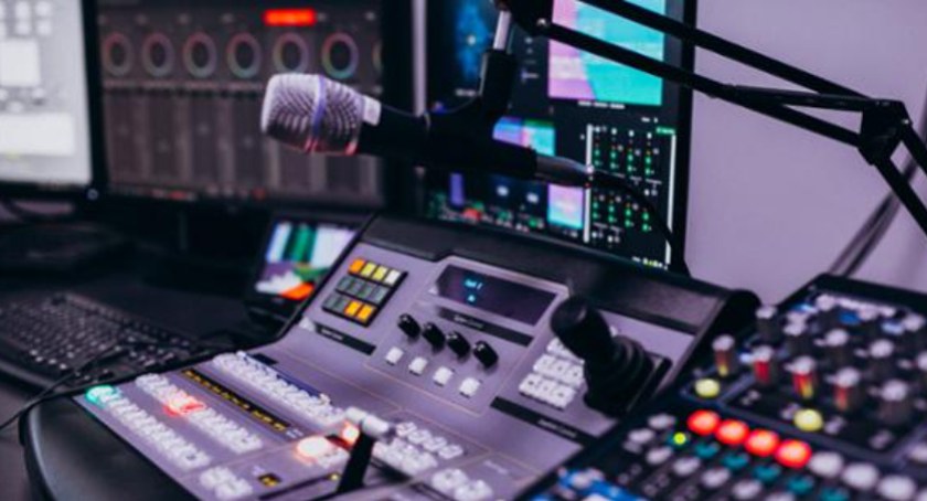 Których stacji radiowych słuchamy w Łomży i regionie?