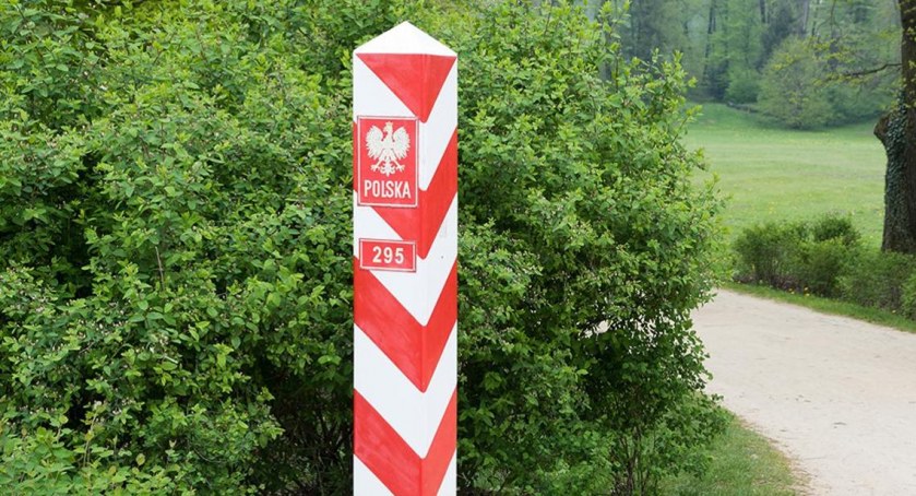 Zakaz przebywania przy granicy przedłużony