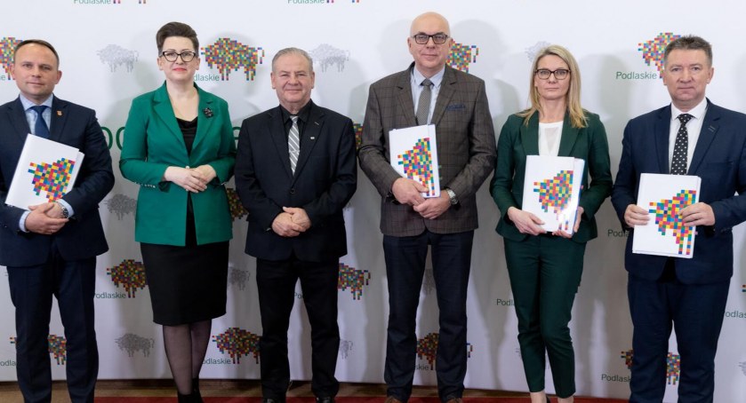 Samorządy rozwiną e-usługi