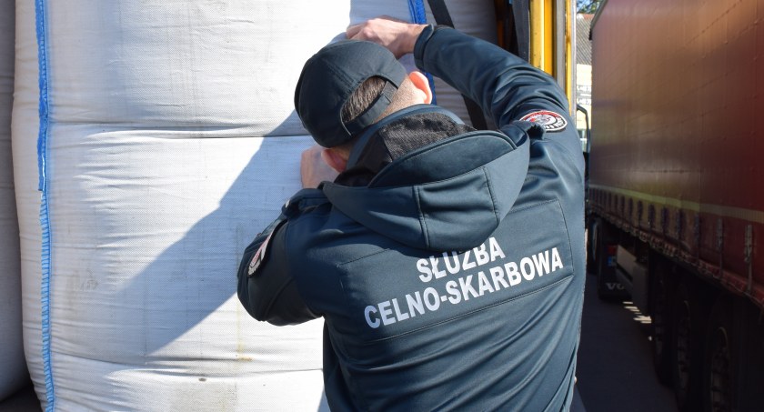 Podlaska KAS rekrutuje. Praca czeka m.in. w Łomży