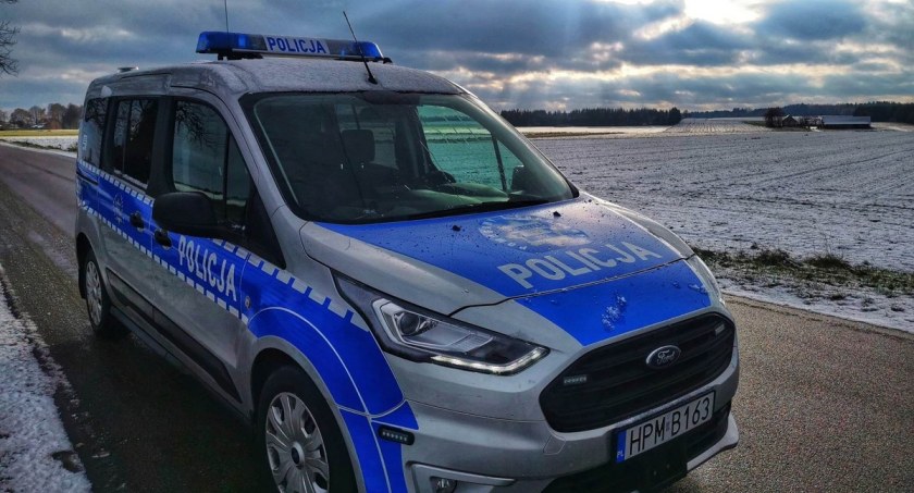 Nowe 120 koni mechanicznych dla policjantów i psów służbowych [FOTO]