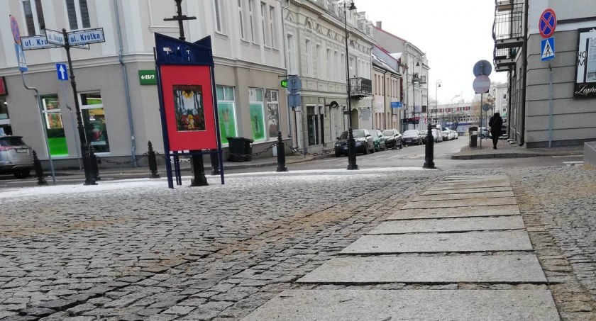 Będzie ślisko na drogach i chodnikach