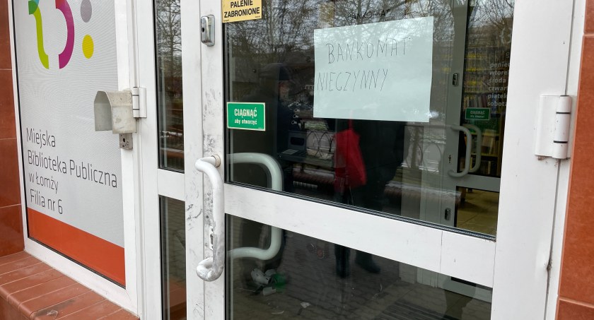 Chcieli włamać się do bankomatu! 