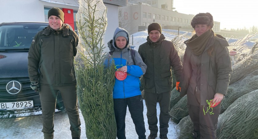 Oddajesz krew? Możesz odebrać choinkę [FOTO]