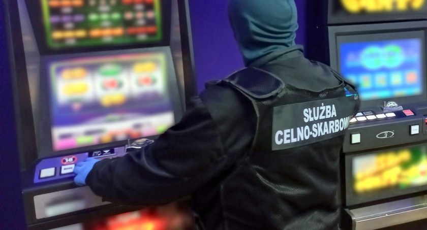 KAS zlikwidowała 2 salony gier w centrum Łomży [FOTO]